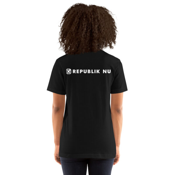Unisex T-Shirt Logo Front og Bag - Image 5