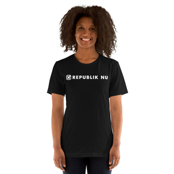 Unisex T-shirt Logo Front - Image 4