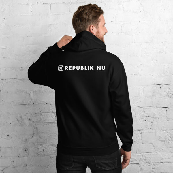 Unisex Hoodie Broderet Logo Front - Image 3
